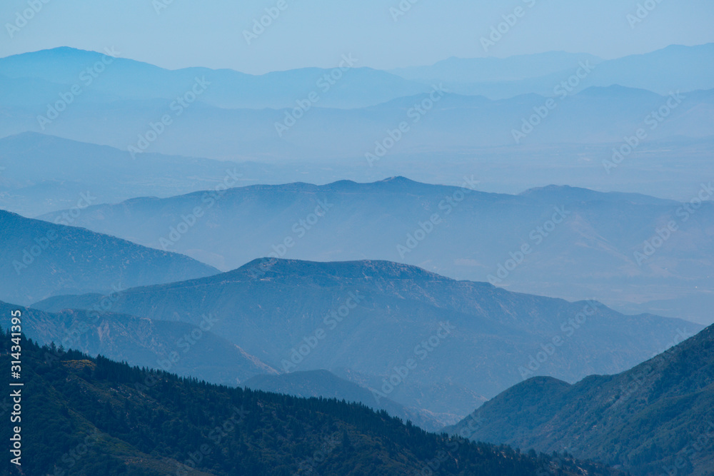 Hazy mountains in Lake Arrowhead California