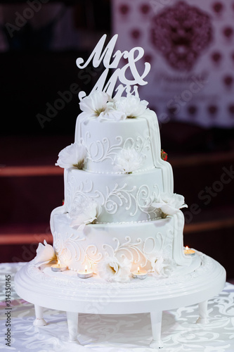 wedding cake with flowers