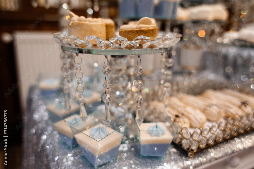 Candy bar on the event in a sparkling style