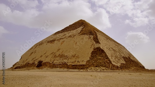 Knick-Pyramide des Snofu