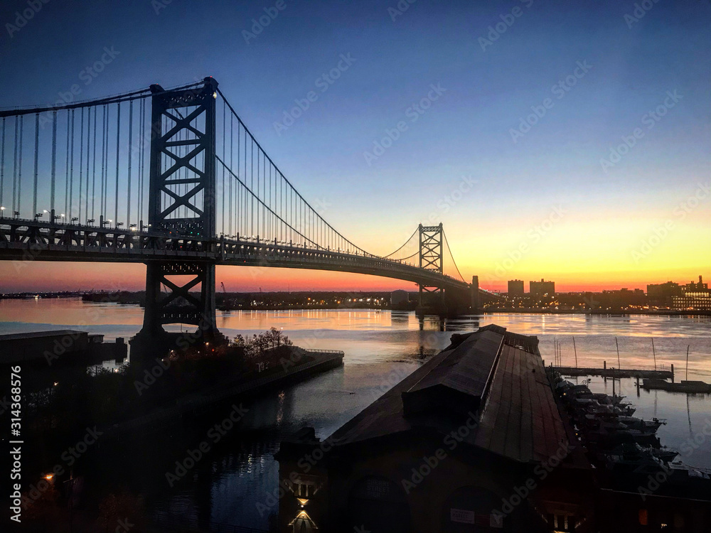 Fototapeta premium Bridge and Sunset