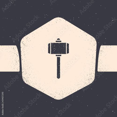 Grunge Battle hammer icon isolated on grey background. Monochrome vintage drawing. Vector Illustration