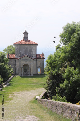 Italie - Lombardie - Santa Maria del Monte - D  me de la 14e chapelle