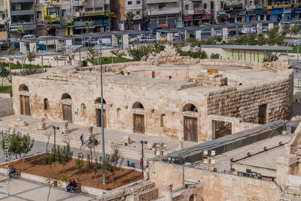 Fototapeta premium AMMAN, JORDAN - MARCH 19, 2017: Odeon Theater in the center of Amman, Jordan