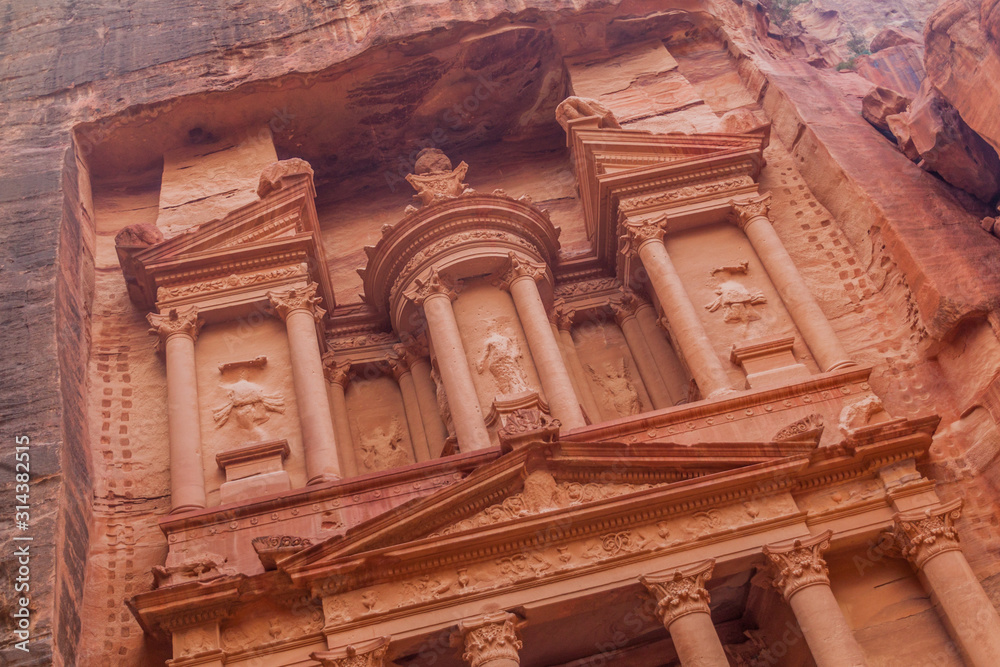 Al Khazneh temple (The Treasury) in the ancient city Petra, Jordan