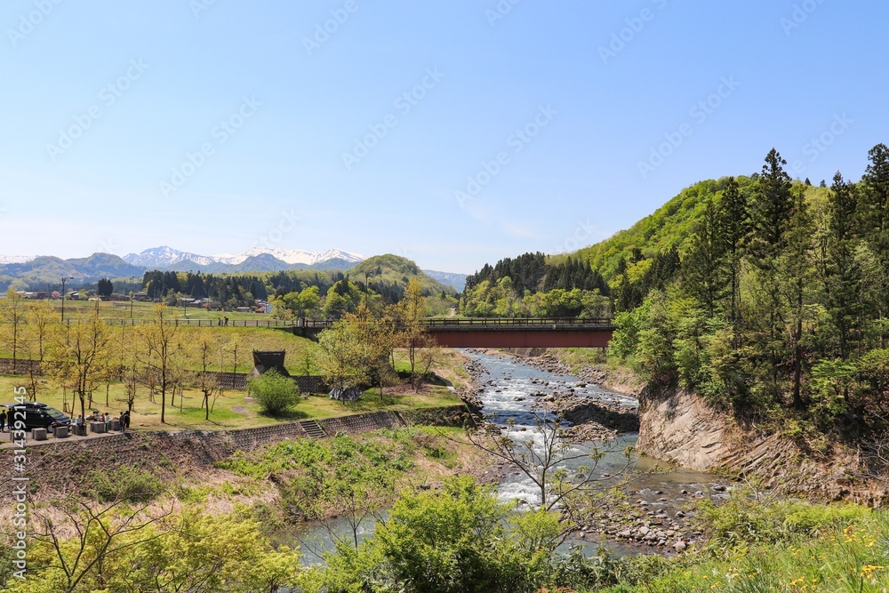 Fototapeta premium 守門川（新潟県三条市）