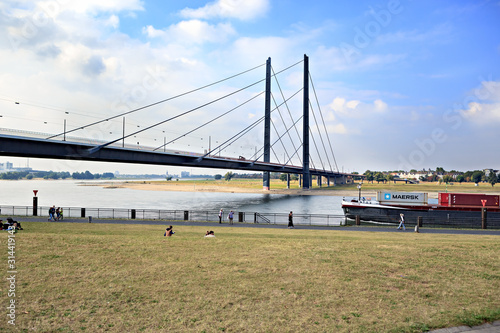 The Rheinkniebruecke bridge