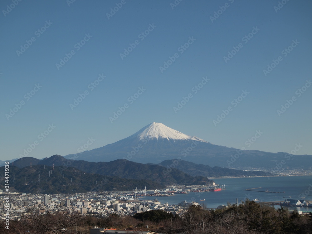  ＜静岡＞富士山と清水港