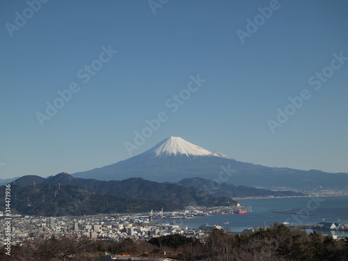  ＜静岡＞富士山と清水港