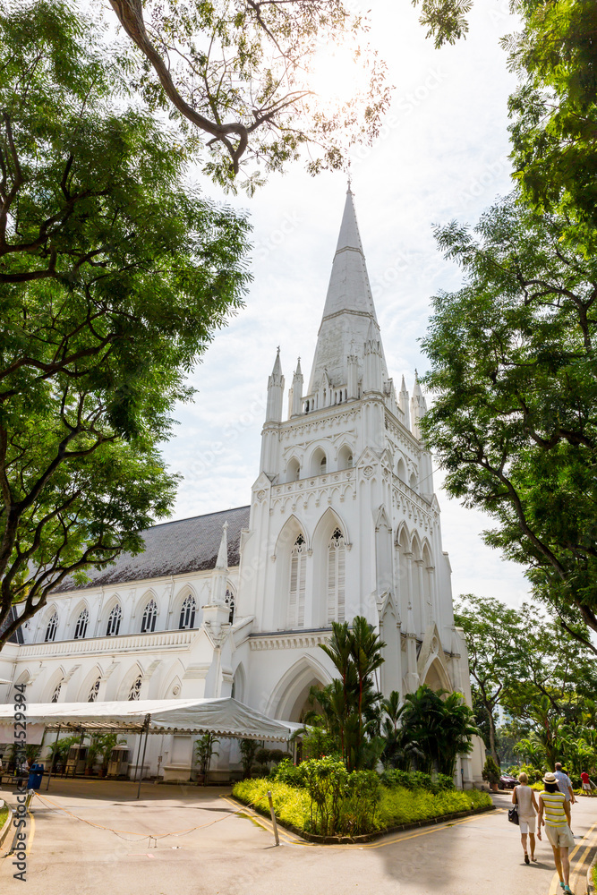 SINGAPORE - MARCH 26, 2016 : Cathedral of St Andrew in Singapore, largest cathedral in Singapore SINGAPORE - MARCH 26, 2016 : Cathedral of St Andrew in Singapore, largest cathedral in Singapore