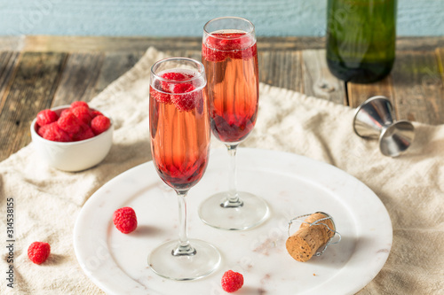 Refreshing Alcoholic Kir Royale