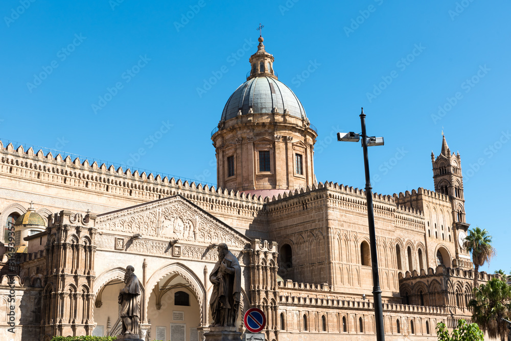 Fototapeta premium Palermo catedral front view