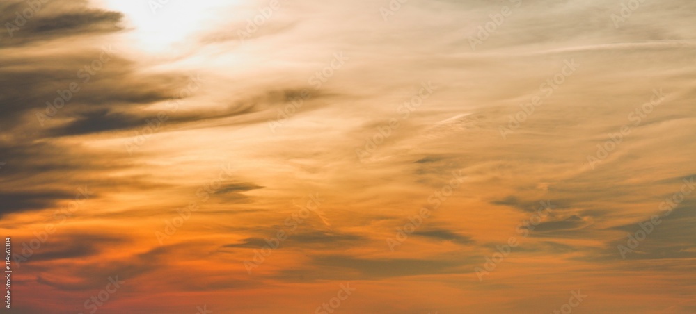 Obraz premium A drmamtic sky overlay