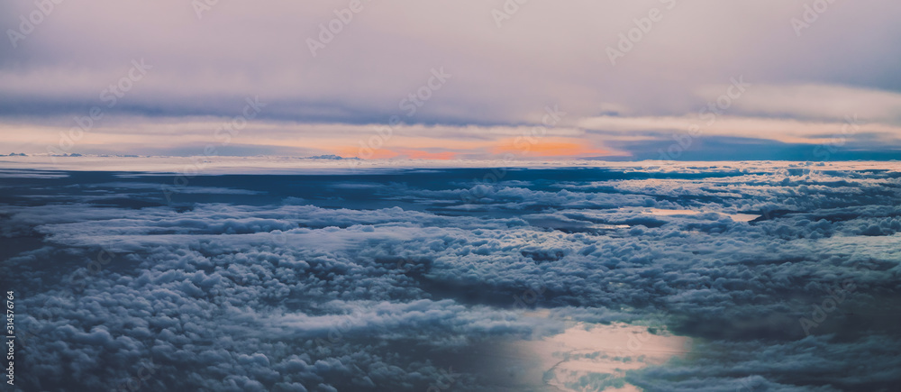 Obraz premium Clouds and Sea