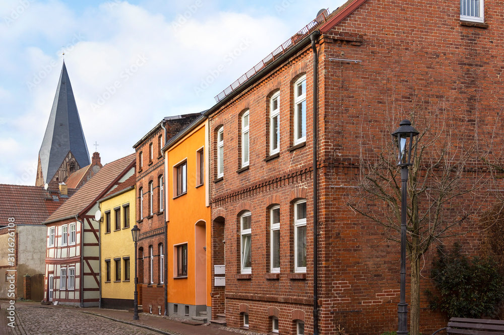 Obraz premium In Röbel you will find many old, restored half-timbered houses.