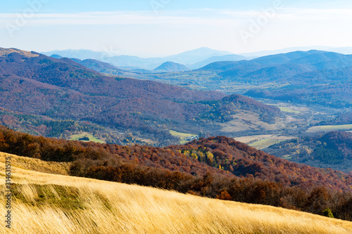 Fototapeta Naklejka Na Ścianę i Meble -  autumn in Bieszczady - mountains in Poland