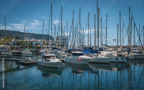 Yachthafen im Urlaub © defpics
