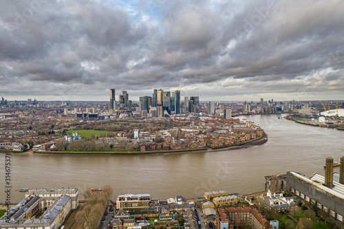 Foto Greenwich district aerial view with Cutty Sark and the Isle of Dogs