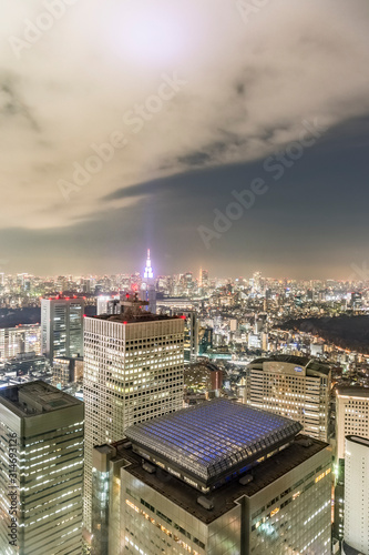 東京都新宿区西新宿にある東京都庁から見た東京の夜景