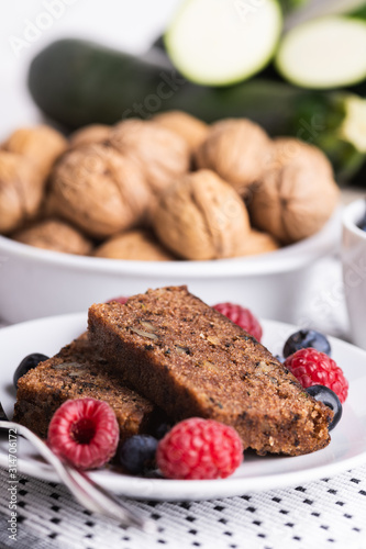 Zucchini chlebell with walnuts and fresh fruits