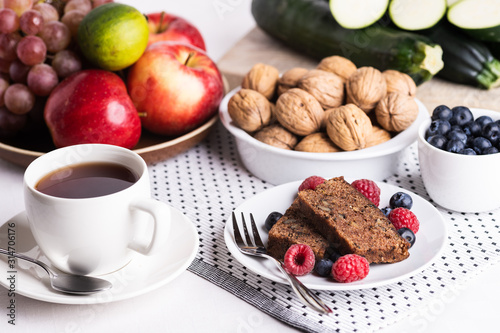 Zucchini chlebell with walnuts and fresh fruits