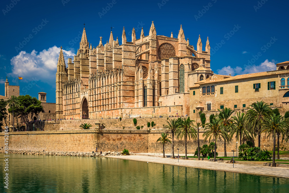 Spain - Iconic cathedral and water - Palma de Mallorca