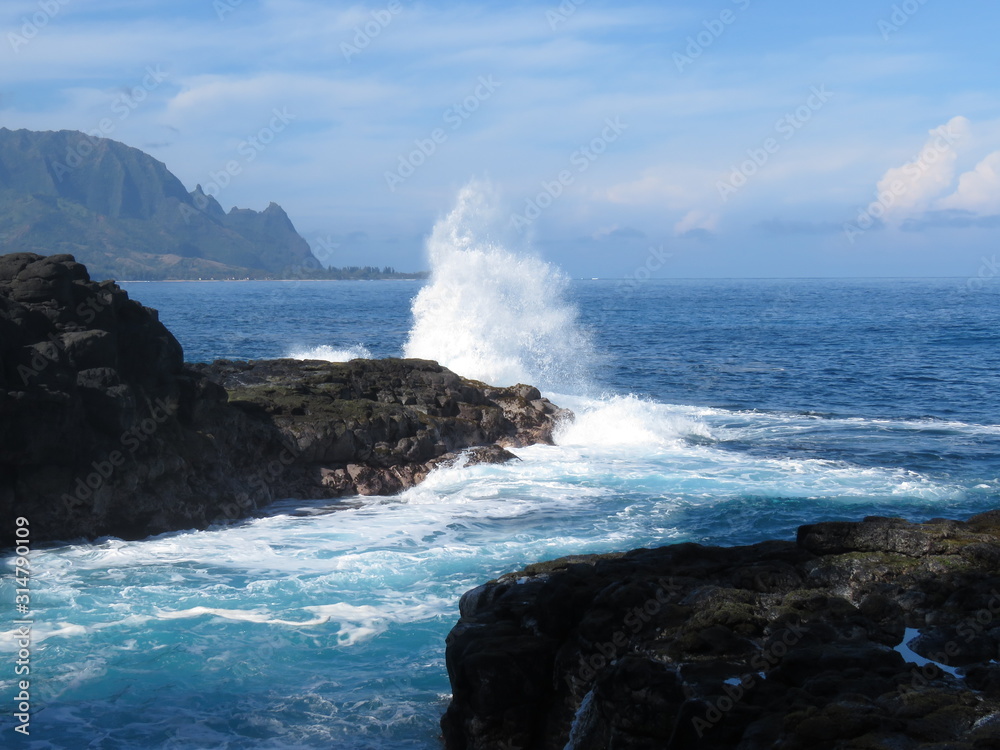 Obraz premium sea, ocean, coast, waves, water, beach, rock, wave, landscape, blue, rocks, nature, sky, coastline, surf, cliff, storm, california, cliffs, shore, sand, stone, crashing, island
