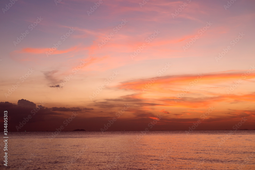 Sea pink sunset. Beautiful color clouds.