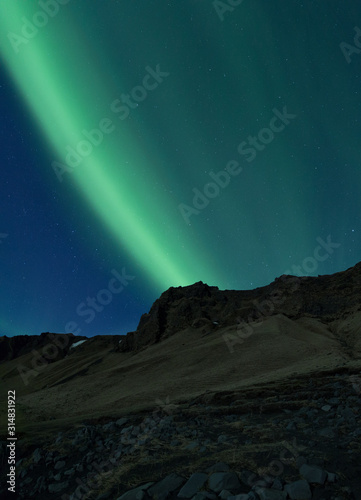 Aurora Borealis (Northern Lights) in Iceland beach © jamenpercy