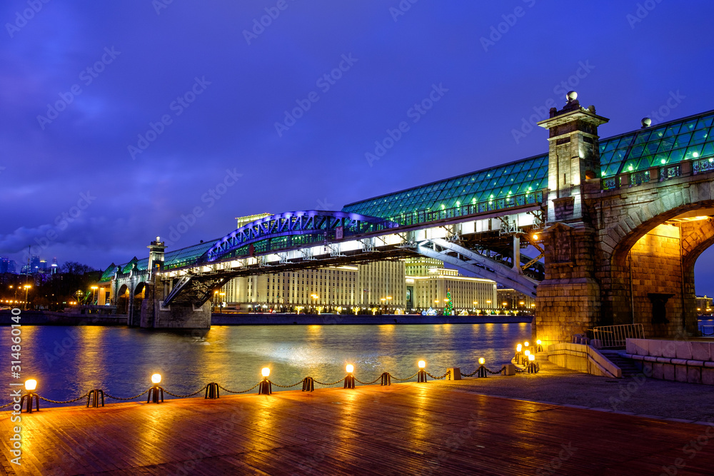 Landscape with a view of the bridge over the Moscow River in the evening