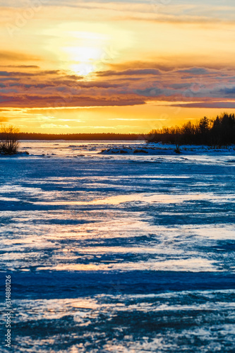 image of the White Sea coast in winter