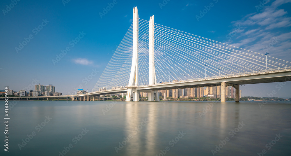 Obraz premium Urban architecture of Hesheng bridge in Huizhou, China