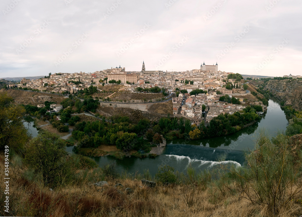  Panoramic of the city of Toledo by day