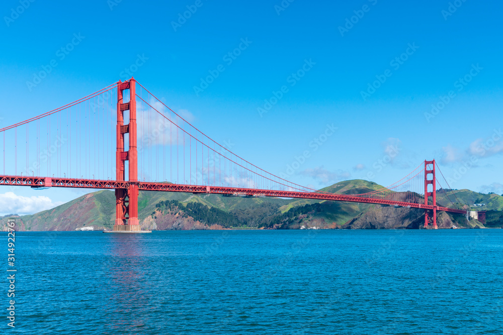 Fototapeta premium Golden Gate Bridge in San Francisco