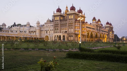 Wallpaper Mural India, Karnataka, Mysore, City Palace, illuminated at dusk - time lapse Torontodigital.ca
