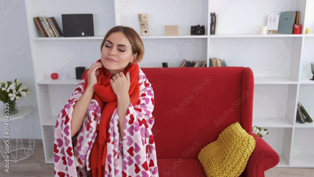 A woman is sick. A couch is red. The woma has cough. A woman is sick. A couch is red. The woma has cough.