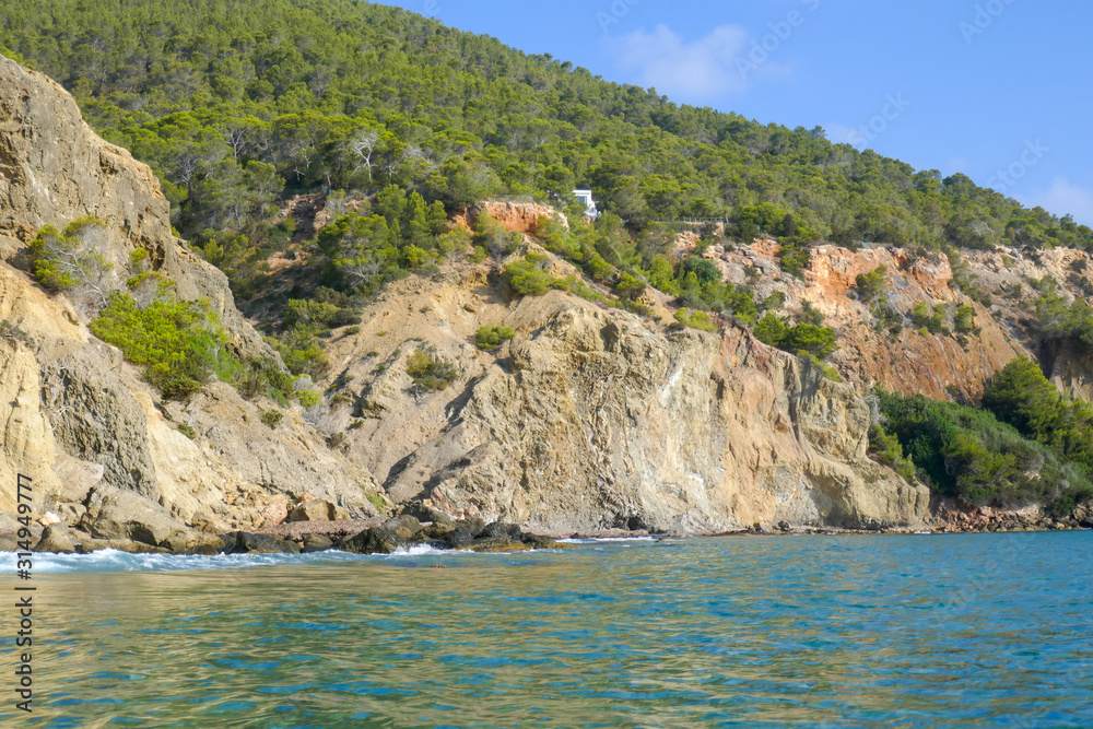 Platja es Figueral und Aguas Blancas, Ibiza, im Sommer