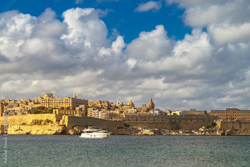  City of Birgu in Malta with Fort St. Angelo and Vittoriosa Yacht Marina in the Grand Harbour 