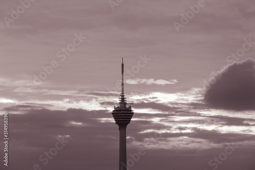 Photography kuala lumpur city skyline during sunrise