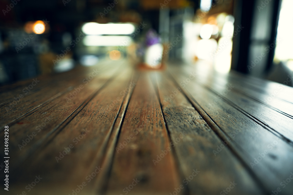Obraz premium Wooden table in the cafe Blur