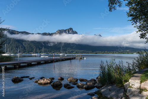 Mondsee - Wolke vor Drachenwand photo