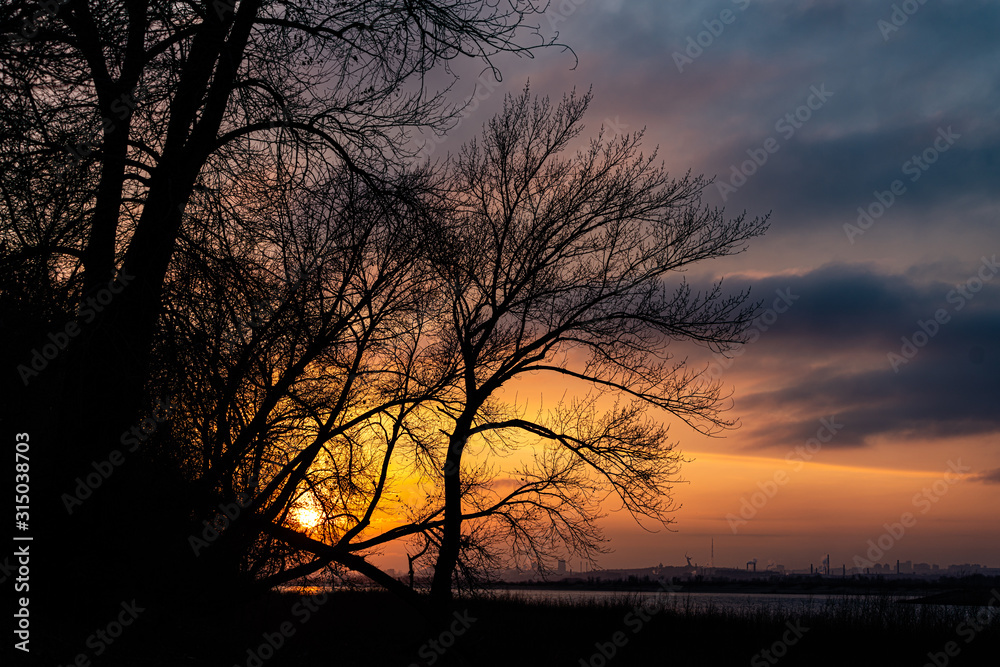 autumn sunset on the Volga near Volgograd