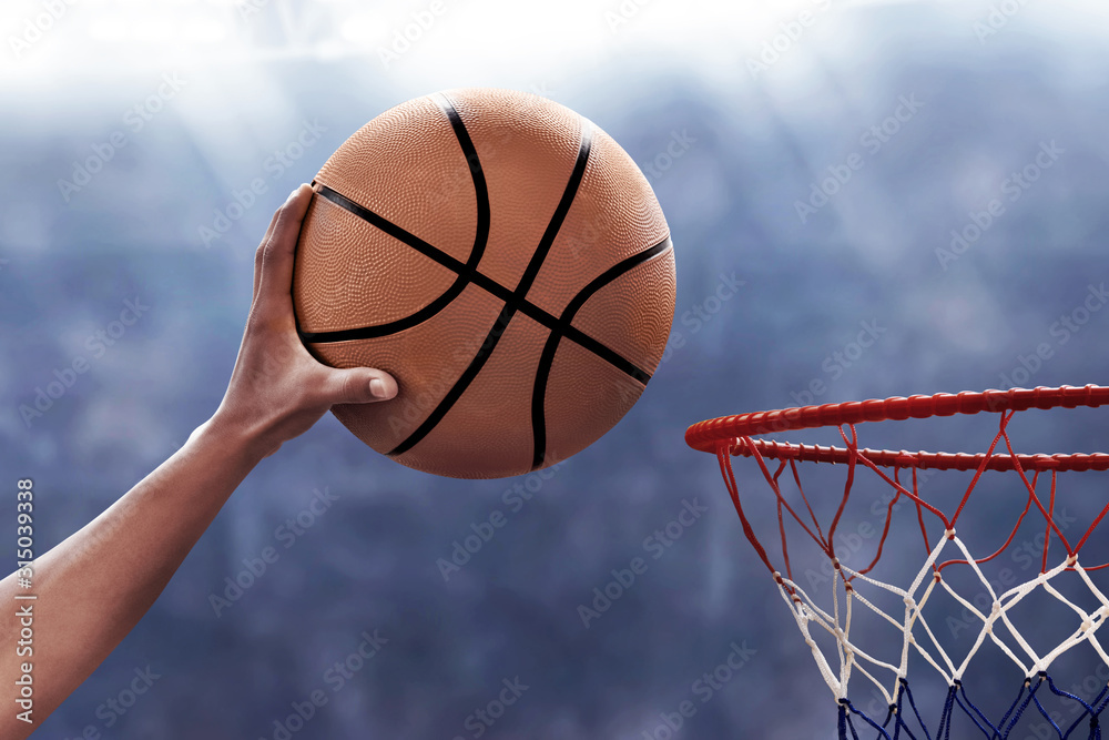Φωτογραφία Professional basketball player in action