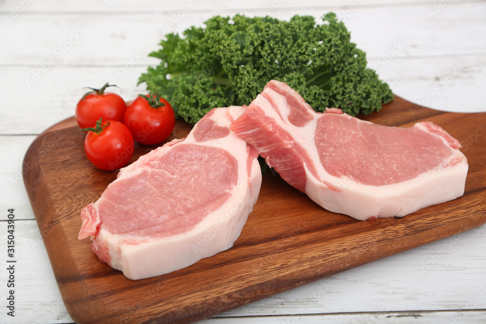 厚切りの豚肉 厚切りの豚肉