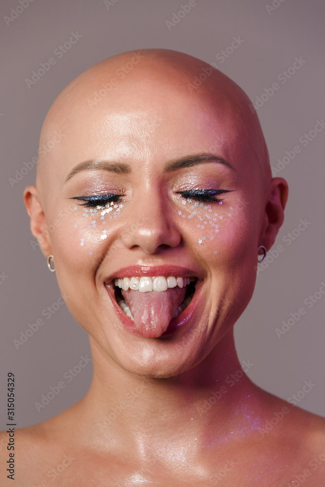 Naked Pics Of Women With Tounge Out