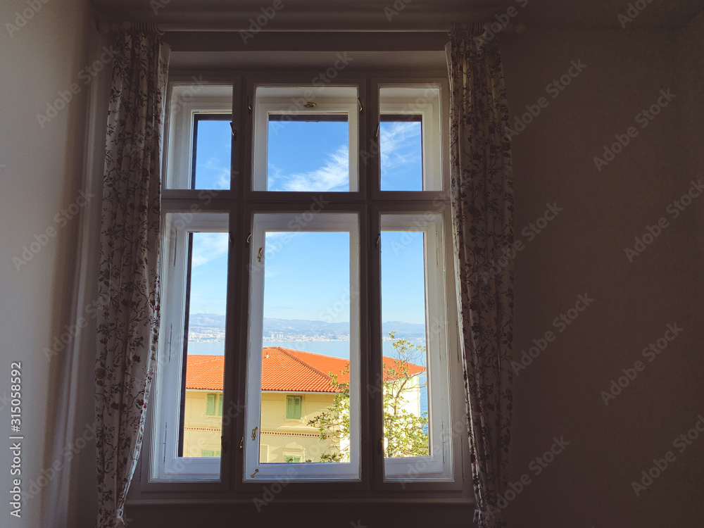 Fototapeta premium Blue sky sea view from the large windows