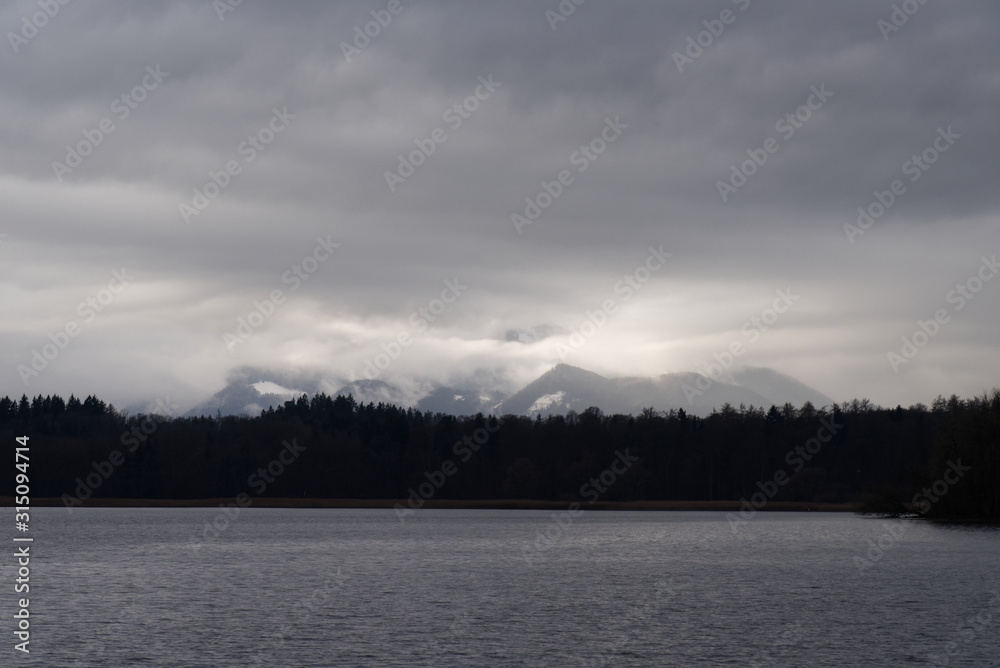 Fototapeta premium Impression vom Chiemsee im Herbst