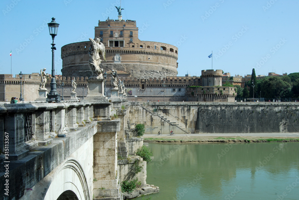 Bridges over the Tiber river in Rome - Italy Bridges over the Tiber river in Rome - Italy