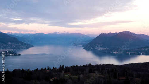 Lago Maggiore visto dalla localit   Alpino di Gignese  VB   Piemonte  Italia