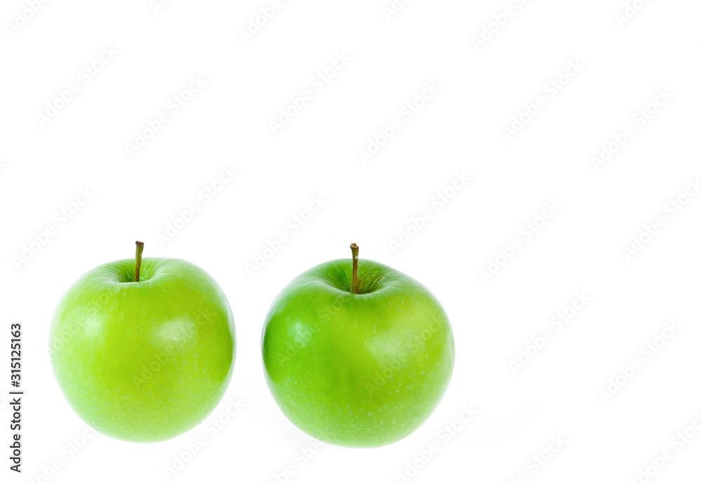 copy space green apple isolated on white copy space green apple isolated on white
